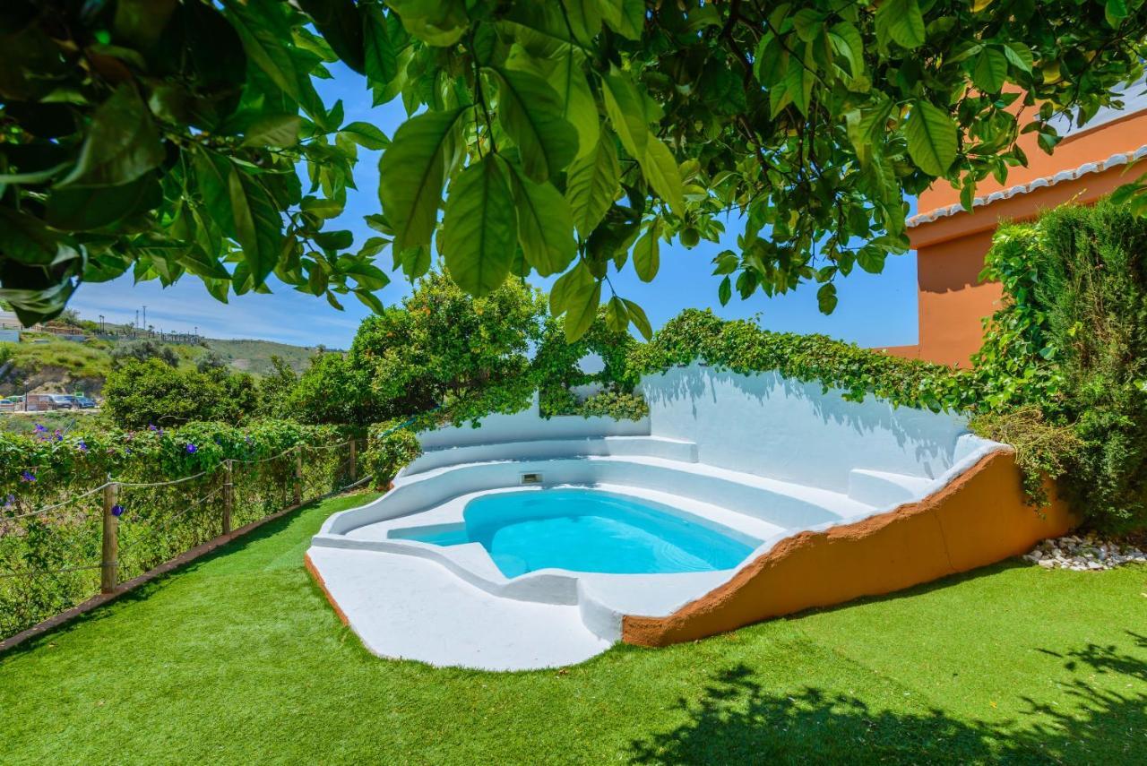 Holiday Home El Pilarillo Piscina Compartida Alcaucín Zewnętrze zdjęcie