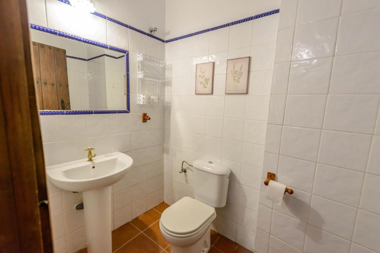 Holiday Home El Pilarillo Piscina Compartida Alcaucín Zewnętrze zdjęcie