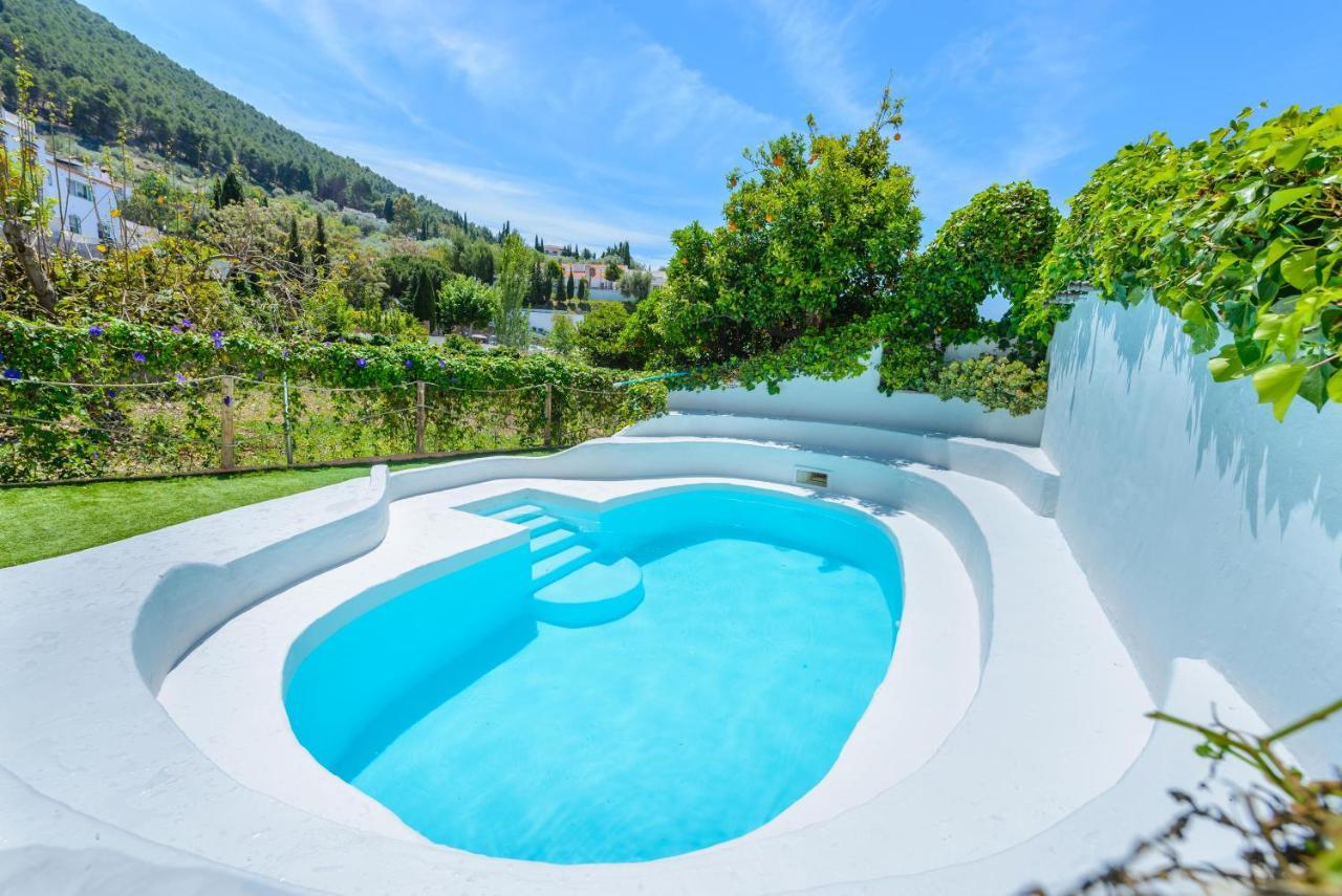Holiday Home El Pilarillo Piscina Compartida Alcaucín Zewnętrze zdjęcie