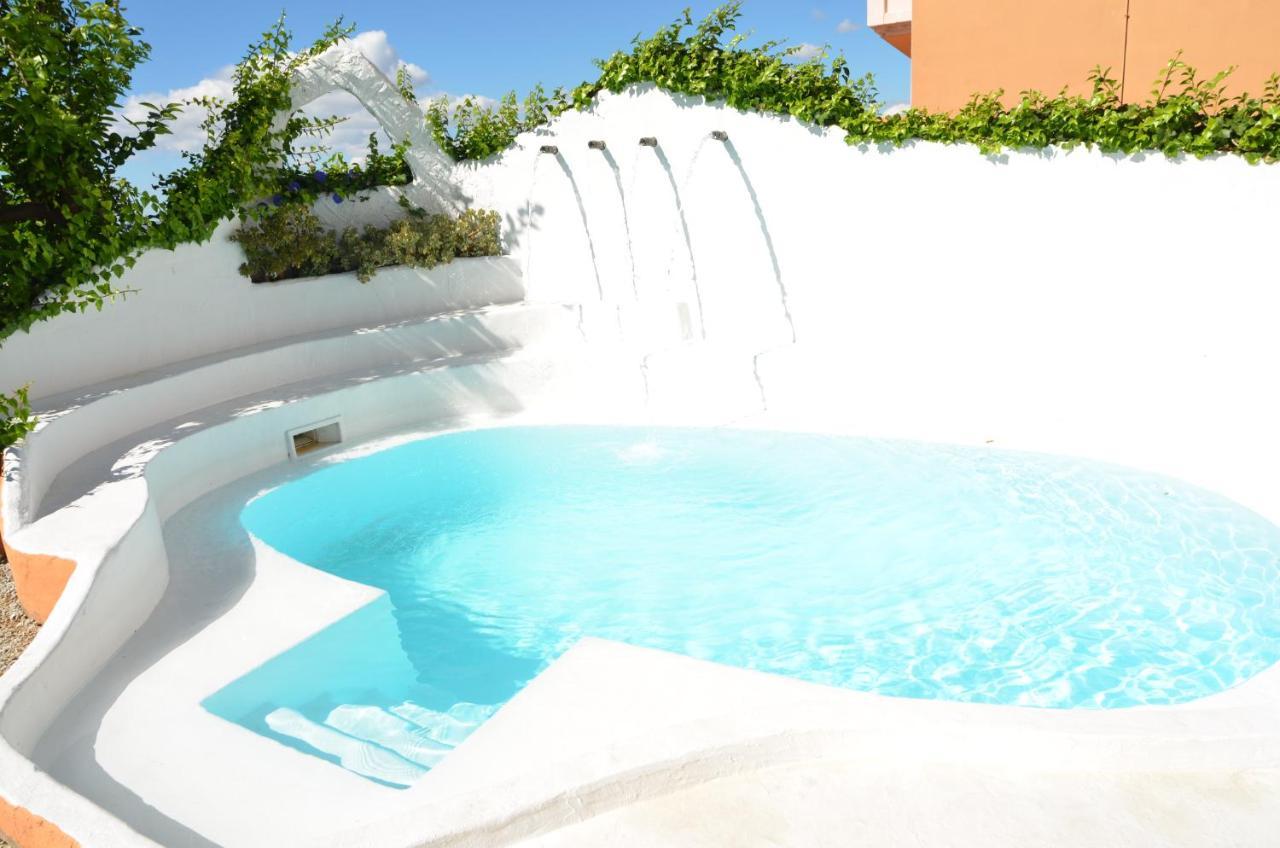Holiday Home El Pilarillo Piscina Compartida Alcaucín Zewnętrze zdjęcie