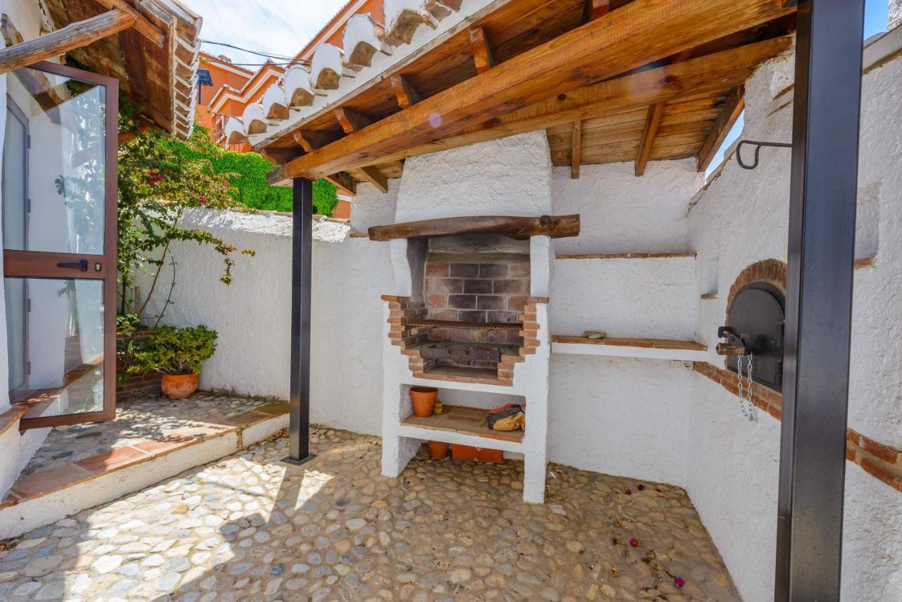 Holiday Home El Pilarillo Piscina Compartida Alcaucín Zewnętrze zdjęcie