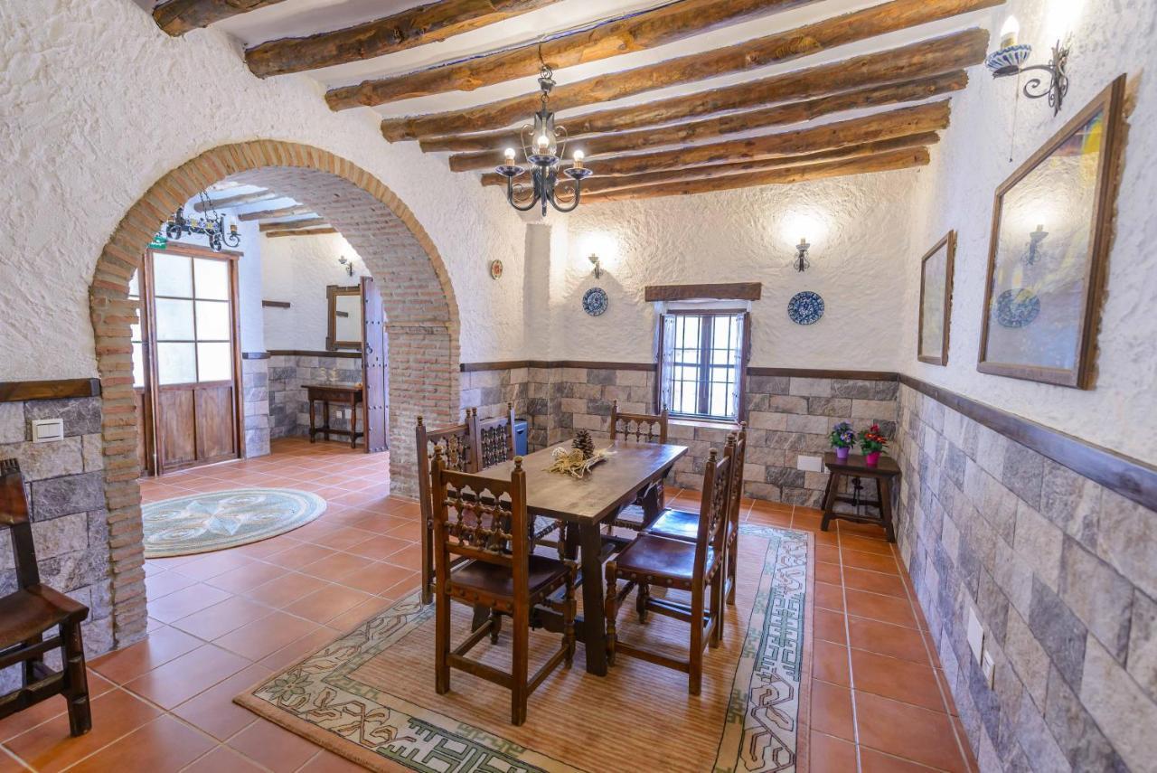 Holiday Home El Pilarillo Piscina Compartida Alcaucín Zewnętrze zdjęcie