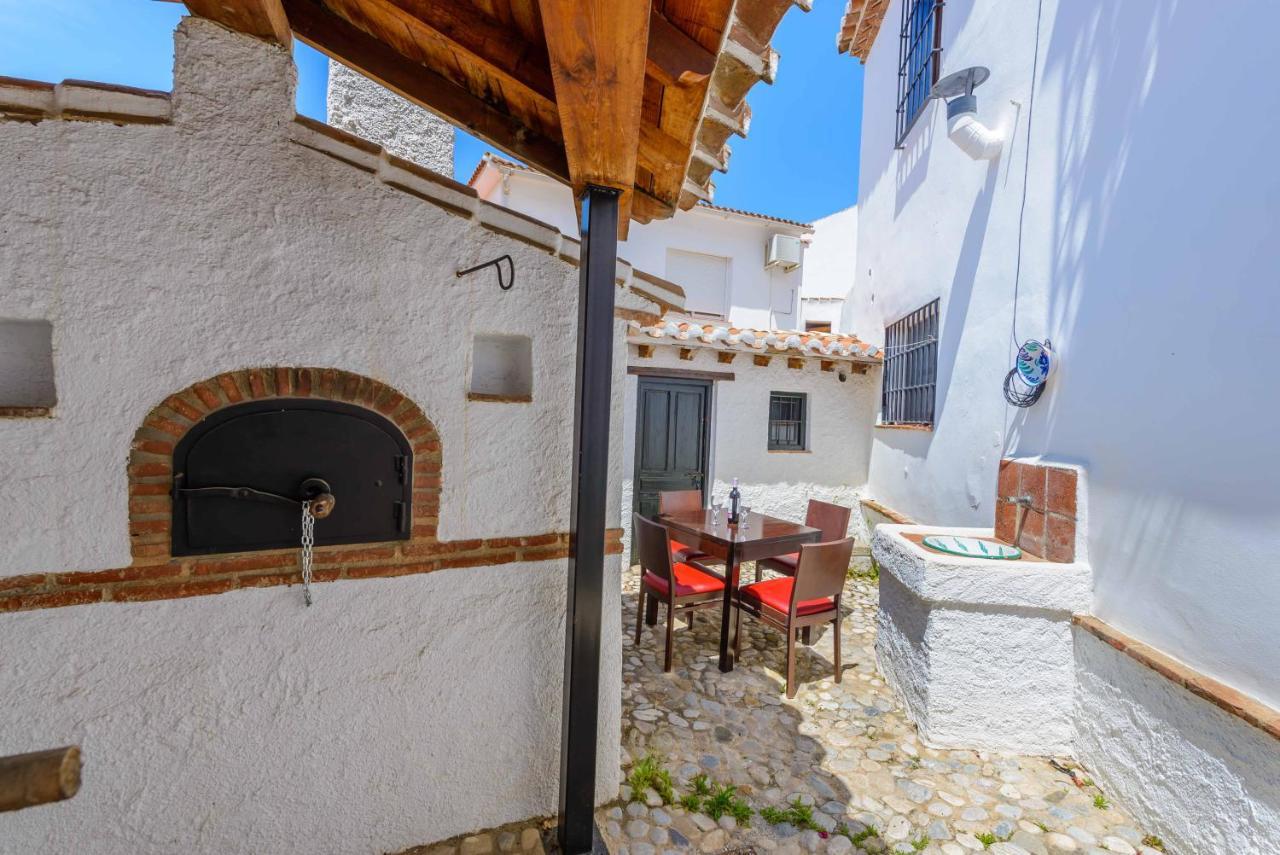 Holiday Home El Pilarillo Piscina Compartida Alcaucín Zewnętrze zdjęcie